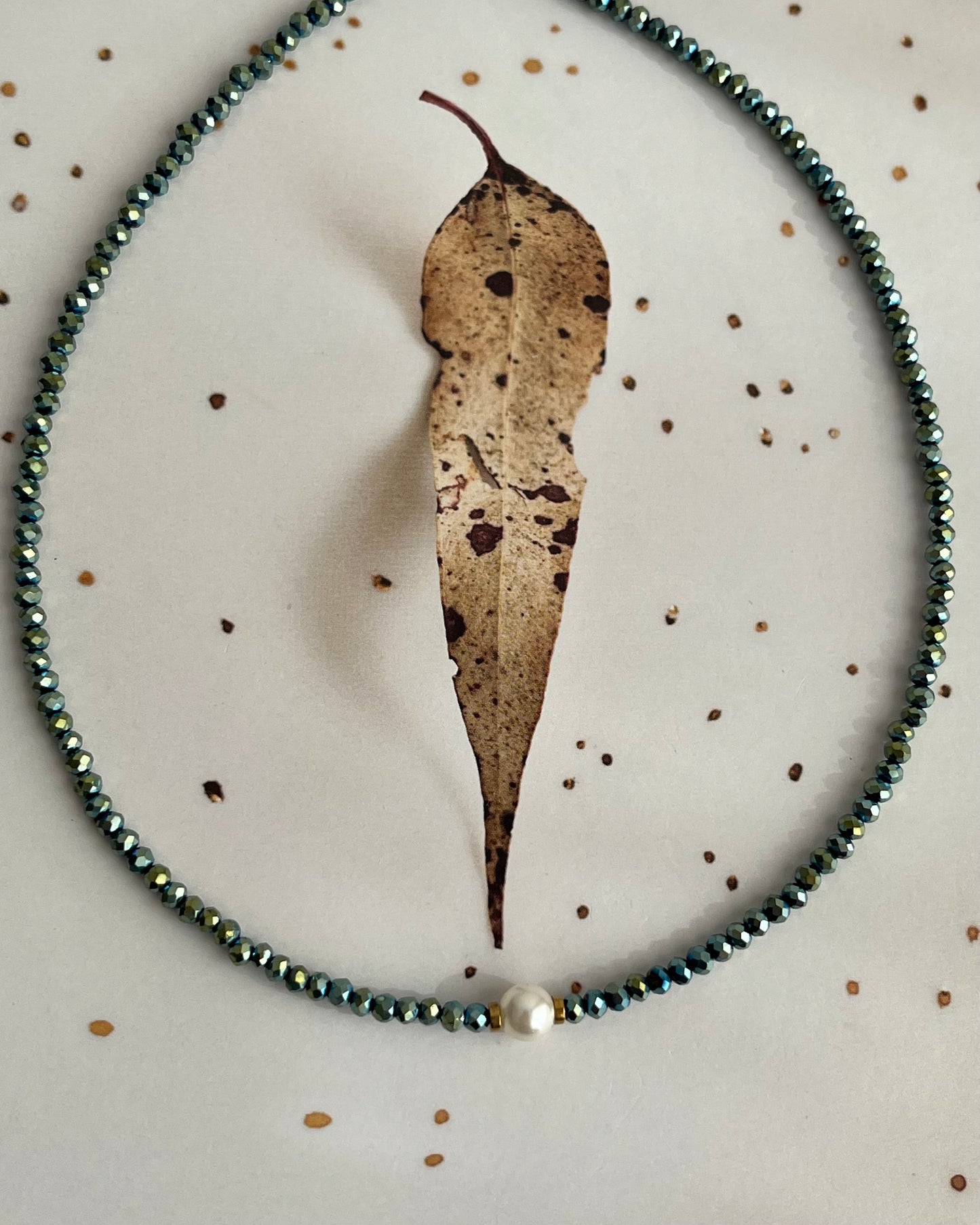 Chocker cristal verde com pérola