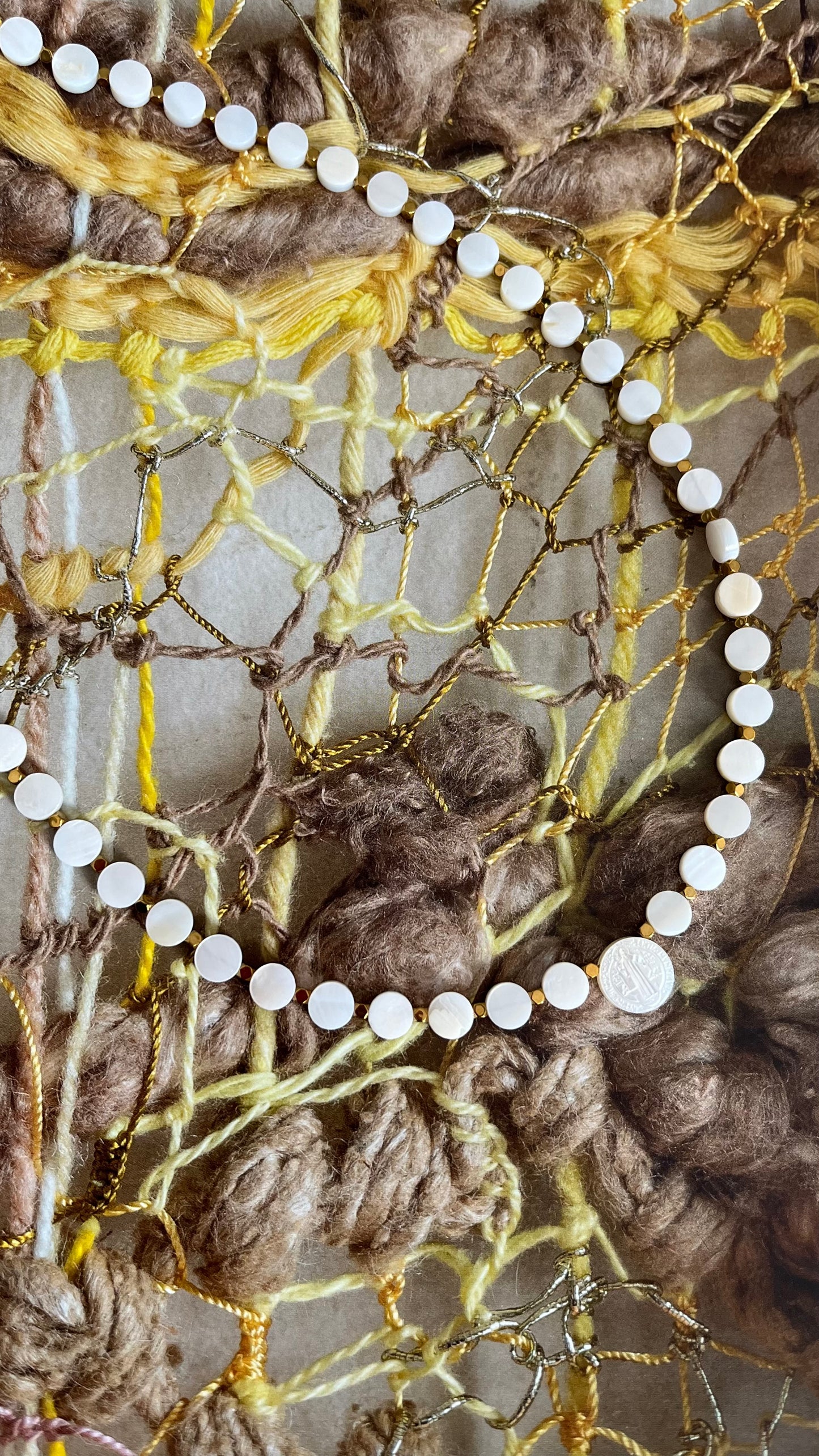 Colar São Bento Madrepérolas