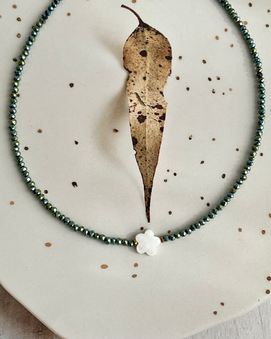 Chocker cristal verde com flor