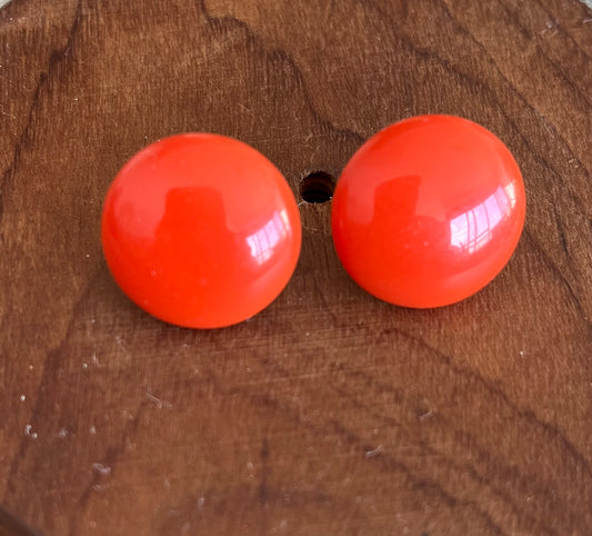 Brinco Botão Laranja