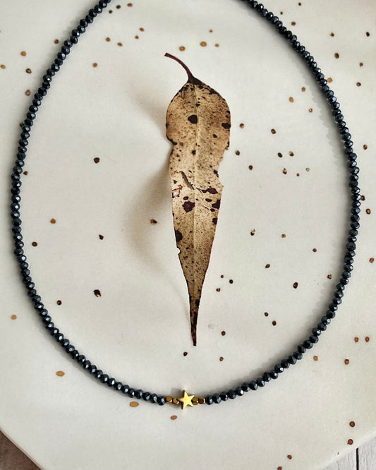 Chocker cristal azul marinho com estrela